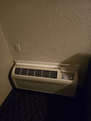 Best Western Village Inn Rooms Photos