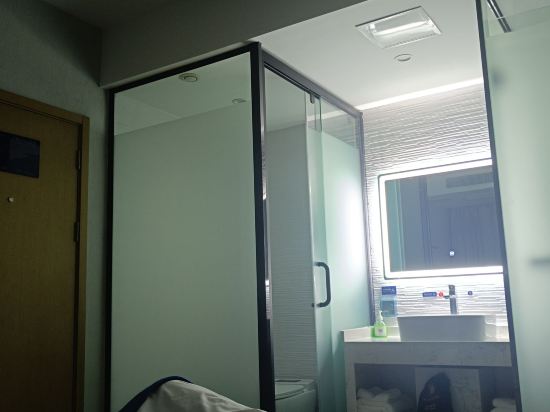 速8精選酒店（三亞灣海月廣場店）優惠