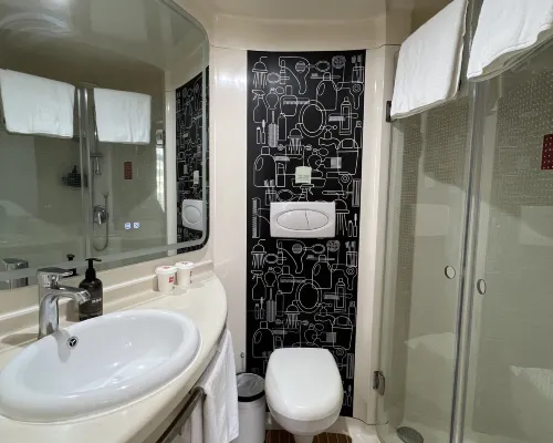 Ibis Hotel(Shanghai Xujiahui Jiaoda ) Zimmer Photos