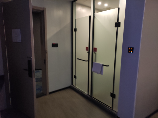 56新房酒店（海口萬國大都會店）優惠