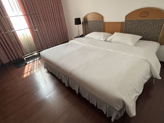 鐵塔豪華羅摩六世飯店優惠