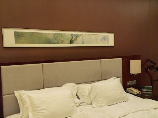 中山大信皇冠假日酒店優惠