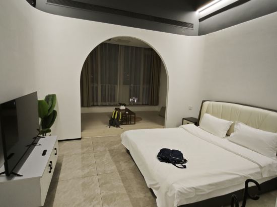 珠海萬奈公寓飯店（拱北富華里店）優惠