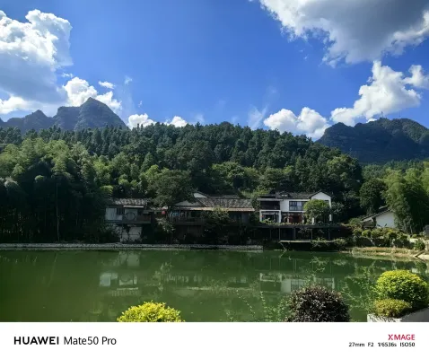 Zhangjiajie Ldyllic Pondside Timber Lodge Near Hotel Photos
