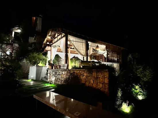 麗江尋隱觀景客棧（大水車店）優惠