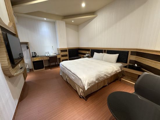 高雄薇風精品汽車旅館楠梓館優惠