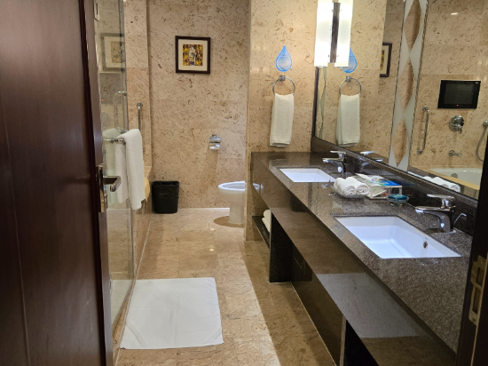 佛山皇冠假日酒店優惠