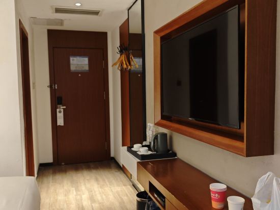 柏曼飯店（廣州東站梅花園地鐵站店）優惠