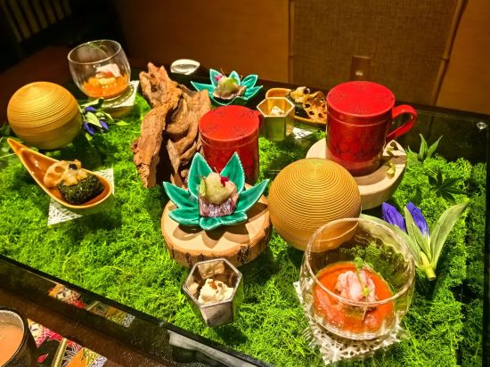 日本百景に囲まれた洞窟風呂の宿　百楽荘　能登九十九湾 クーポン