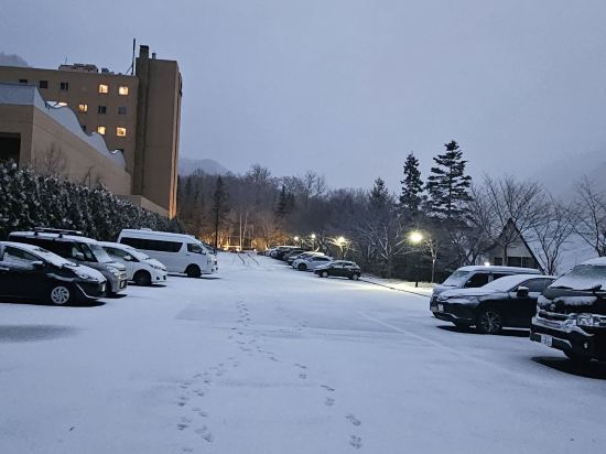 定山渓 鶴雅リゾートスパ 森の謌 クーポン