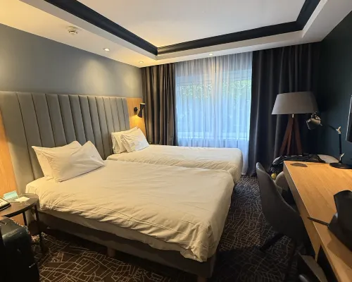 Radisson Hotel York Rooms Photos