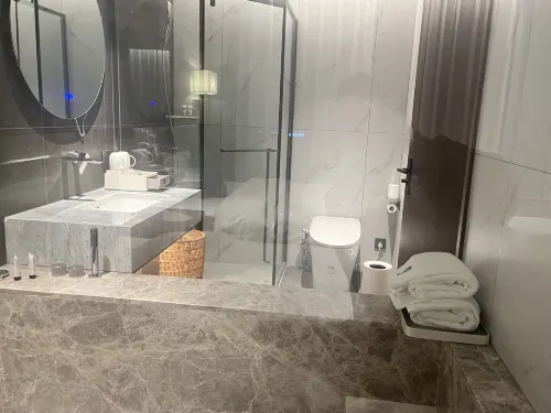 宜春山水居溫泉假日飯店(溫湯明月千古情店) 房間 Photos