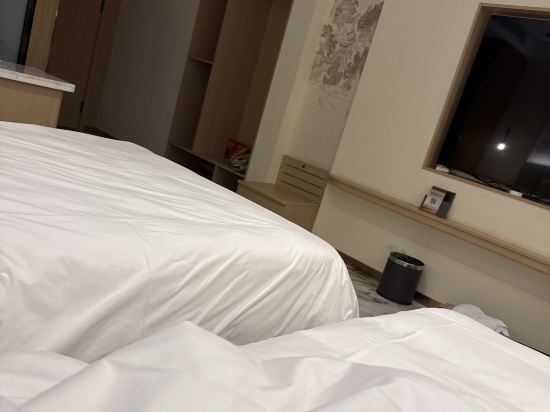 莎阿南馬爾地亞套房飯店優惠