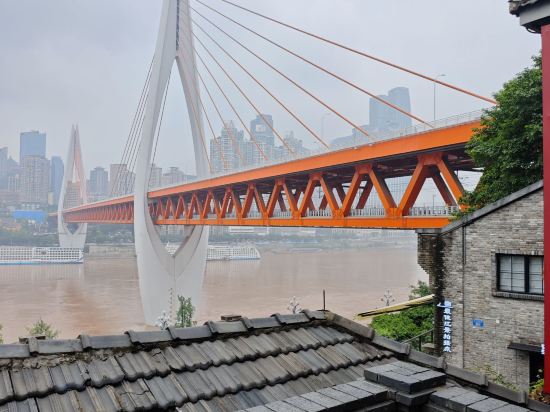 何夜青旅酒店（重慶解放碑步行街店）優惠