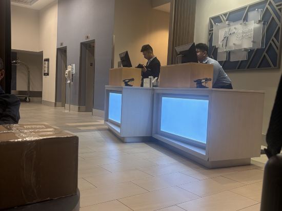 列治文温哥華機場智選假日酒店優惠