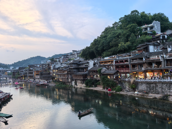 鳳凰隨遇江景民宿（北門城樓店）優惠