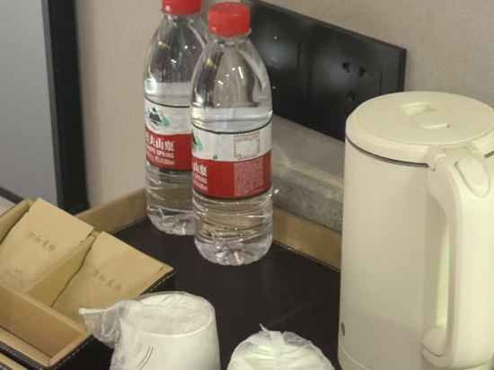 萬和至臻飯店（上海日月光打浦橋地鐵站店）優惠