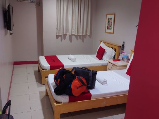 瑞德多茲飯店 - 近宿霧大都會大教堂優惠