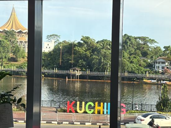 阿斯塔納翼-濱江雄偉飯店優惠