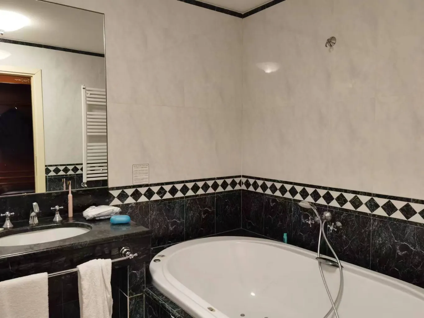 Hotel Maxim Номера Photos