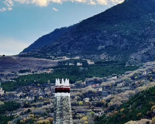 Yake Cloud Lodge ( JiaJu Village ) DanBa Рядом с отелем Photos