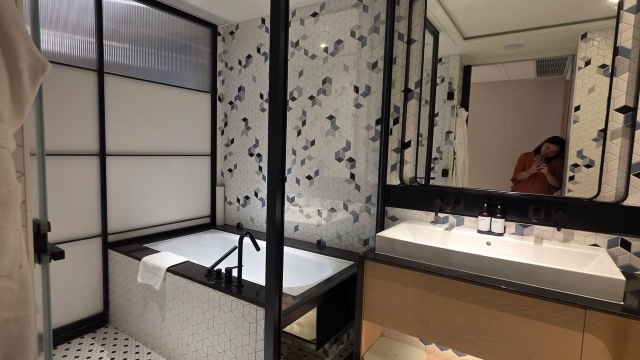 review picture
