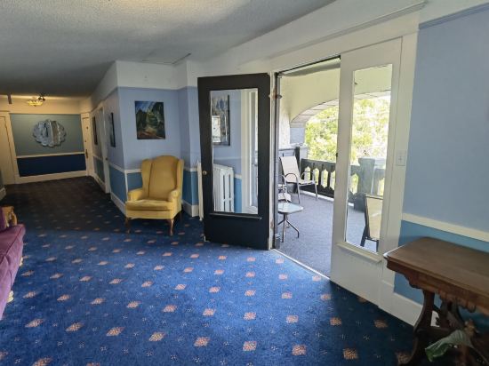 詹姆斯灣套房及別墅酒店優惠