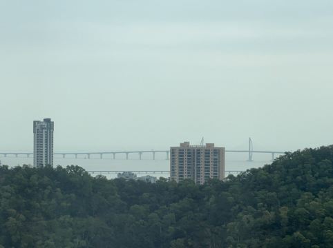 珠海拱北口岸情侶路亞朵S網易嚴選酒店優惠