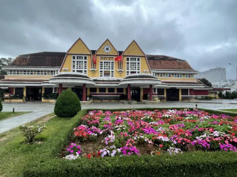 Mai Thang Hotel Da Lat Экстерьер Photos