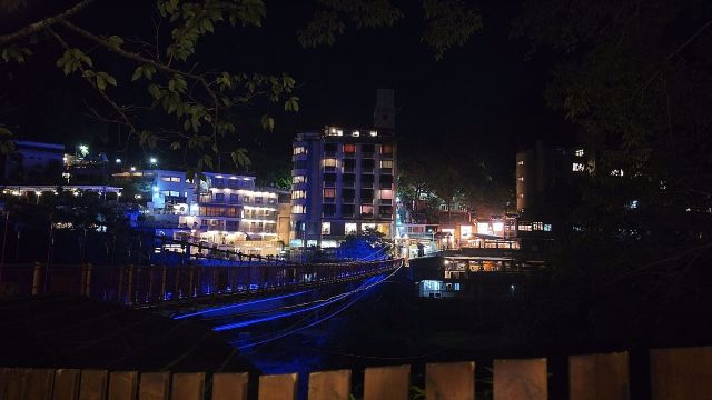 review picture