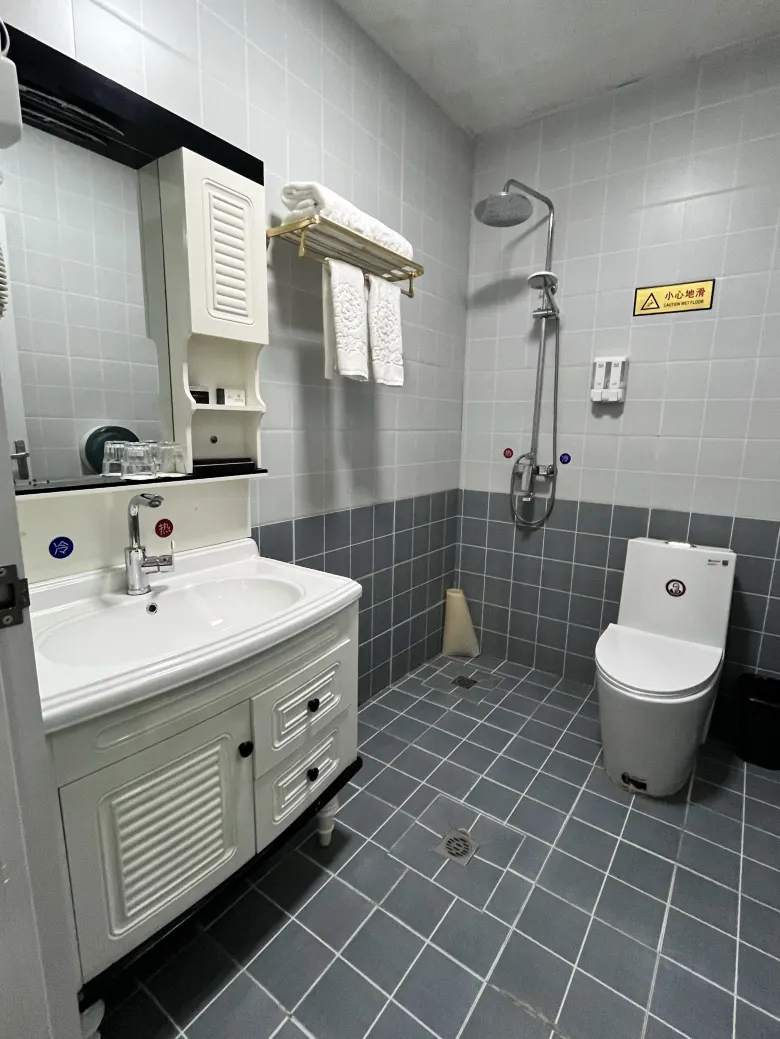 Wuyue Yuexin Hotel (Lanzhou Xinqu Zhongchuan Airport ) Phòng Photos