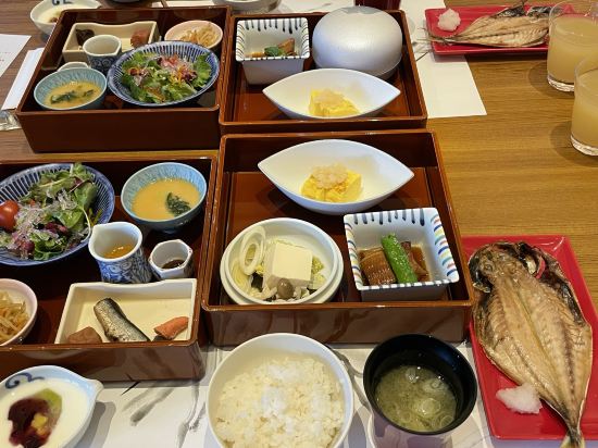 富士山温泉 ホテル鐘山苑 クーポン