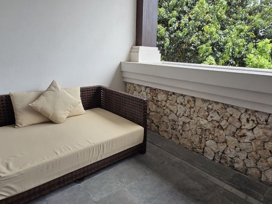 金巴蘭斯普林希爾皇家鬱金香度假村優惠