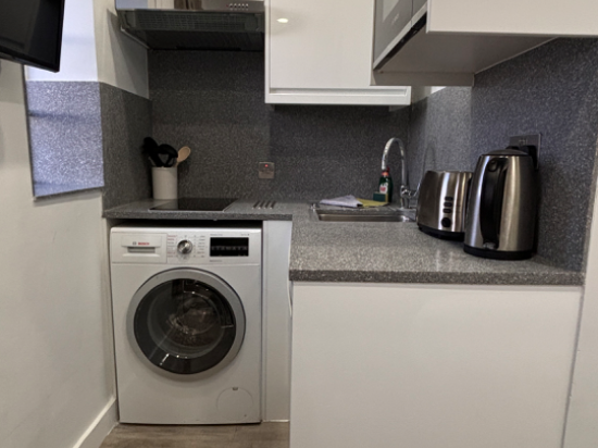 車路士靜謐酒店優惠