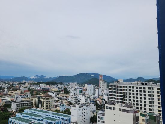 芽莊艾日亞納智能公寓式飯店優惠