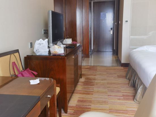 中山大信皇冠假日酒店優惠