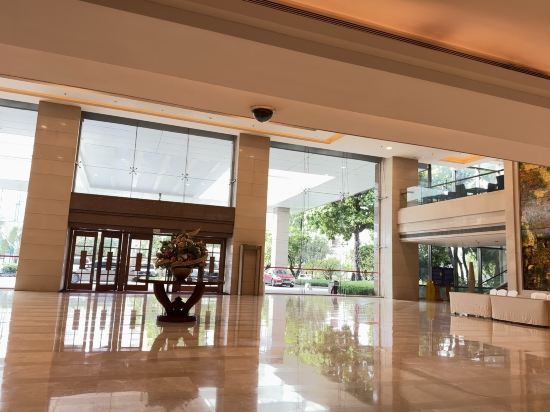 中山大信皇冠假日酒店優惠