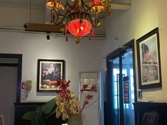 POSHPACKER拖板鞋青年旅舍旅行酒店（成都太古裏春熙路地鐵站店）優惠