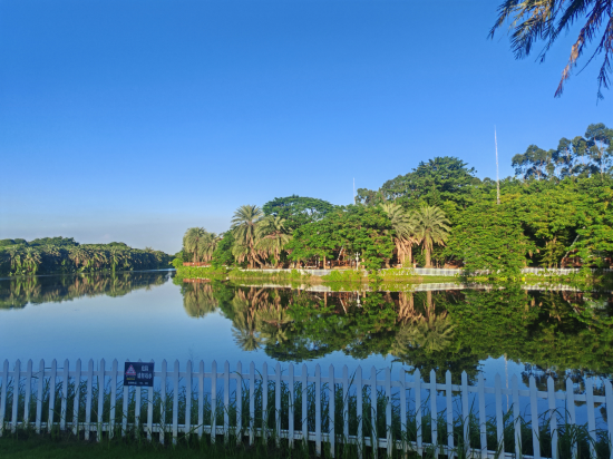 迪茵湖湖畔度假小木屋優惠