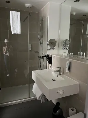 Garner Hotel Berlin - Mitte, an IHG Hotel Zimmer Photos