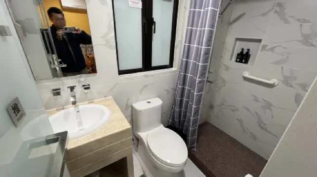 PENSÃO FAMÍLIA (RUA DAS ESTALAGENS) Kamar Photos