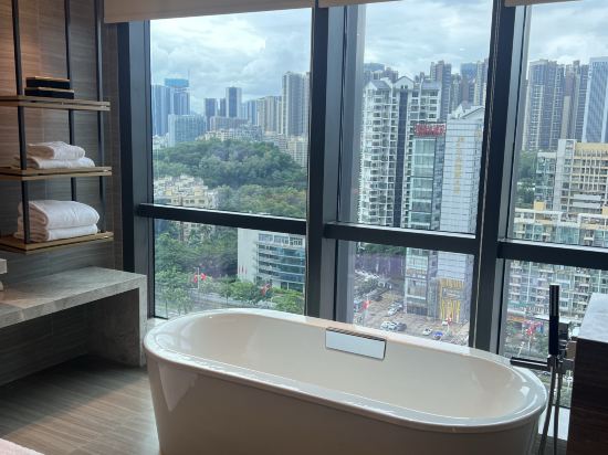 深圳龍華希爾頓逸林酒店優惠