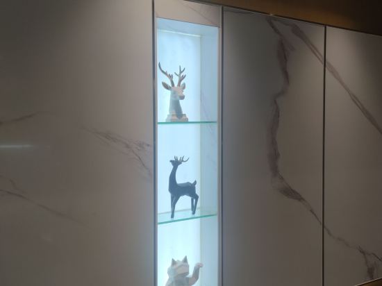 易趣輕奢飯店（中山三鄉鎮店）優惠