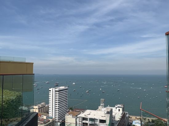 SKY芭達雅EDGE邊緣中心公寓優惠