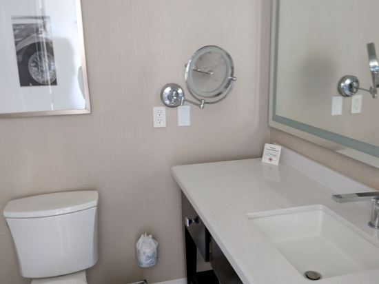 科默斯娛樂場飯店優惠