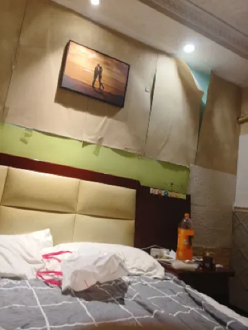 OYO Xiangcheng Hotel Zimmer Photos