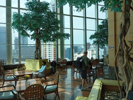 曼谷彩虹雲宵飯店優惠