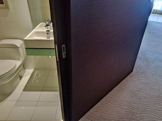 珠海粵財皇冠假日酒店優惠