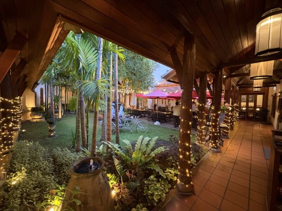 普拉辛格村莊飯店優惠