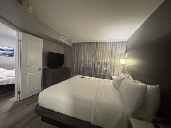 多倫多機場希爾頓大使館套房酒店優惠